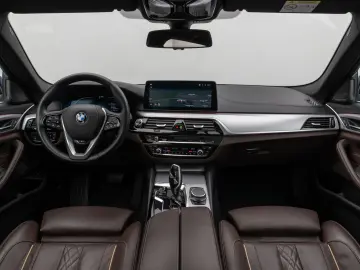 BMW 520d xD Panorama Massage HUD H K Individual-Voll