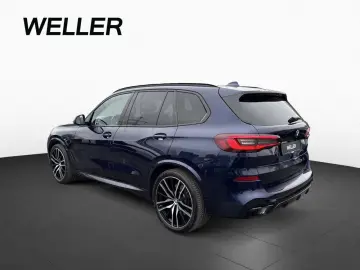 BMW X5 xDr30d MSpo SoftClo DisplayKey TV VentilS 360 DAProf