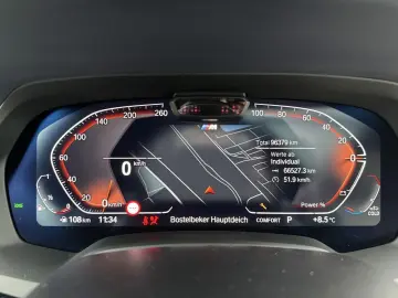 BMW X5 xDr30d MSpo SoftClo DisplayKey TV VentilS 360 DAProf