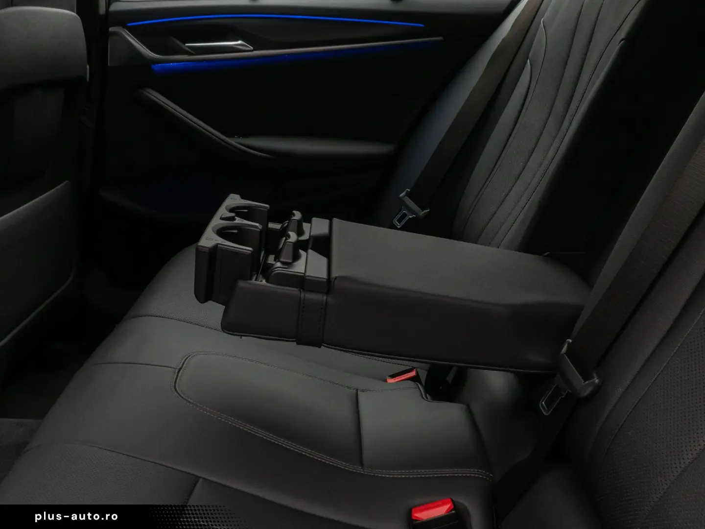 BMW 520d xD M Sport Kamera HUD DAB Alarm Individual