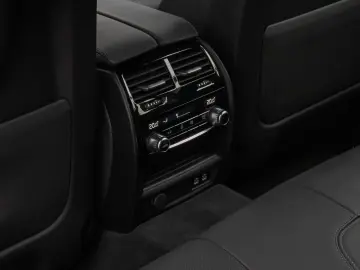 BMW 520d xD M Sport Kamera HUD DAB Alarm Individual