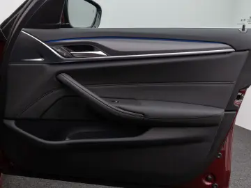 BMW 520d xD M Sport Kamera HUD DAB Alarm Individual