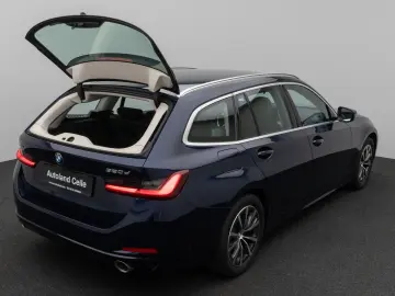 BMW 320d xD Kamera HUD DAB Komfort Sport Individual