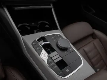 BMW 320d xD Kamera HUD DAB Komfort Sport Individual