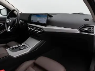 BMW 320d xD Kamera HUD DAB Komfort Sport Individual