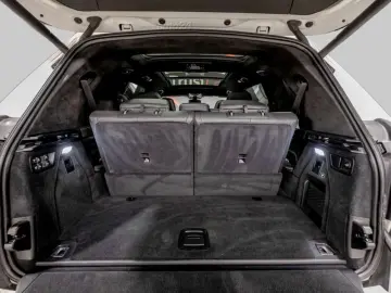 BMW X7 xDrive 40 d M Sport Individual-Sky lounge