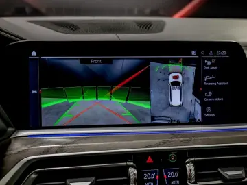 BMW X7 xDrive 40 d M Sport Individual-Sky lounge