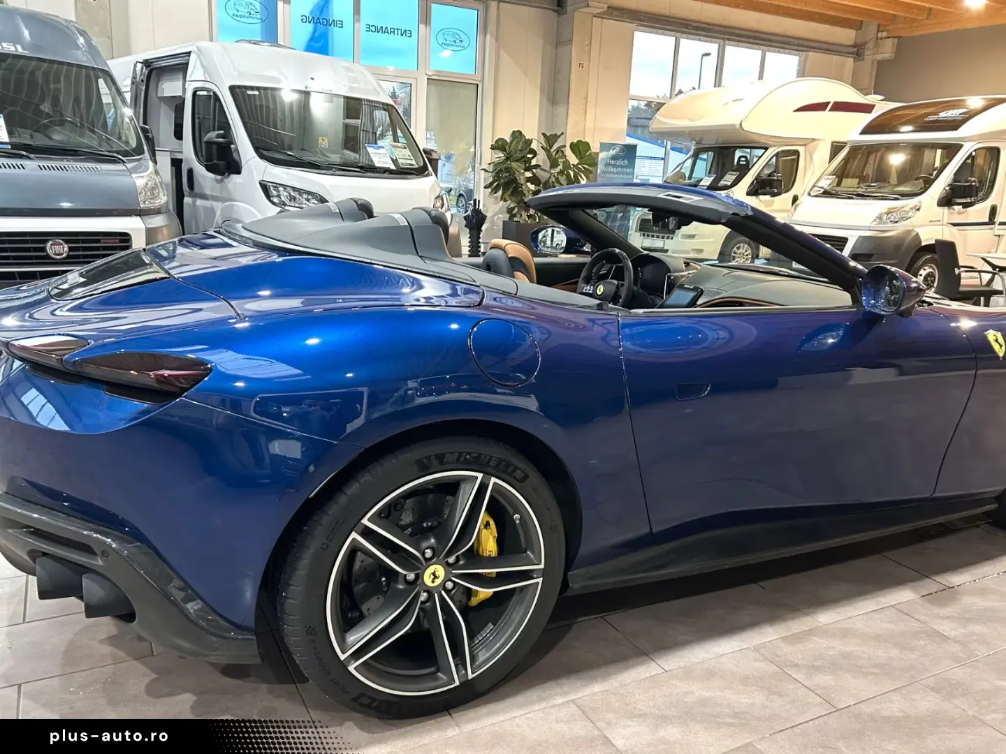 Ferrari Roma Spider 1HD FULL CARBON JBL