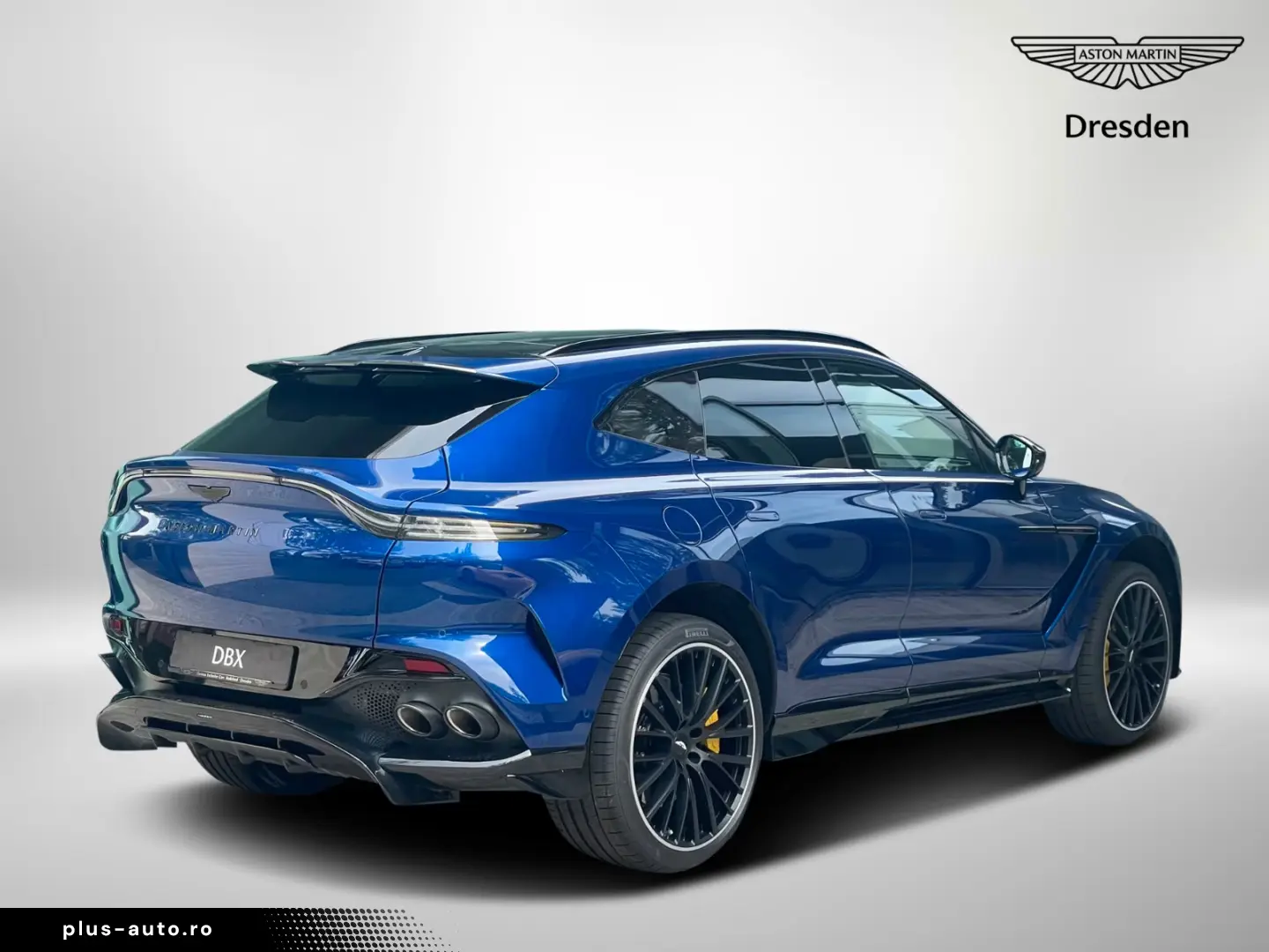 Aston Martin DBX 707