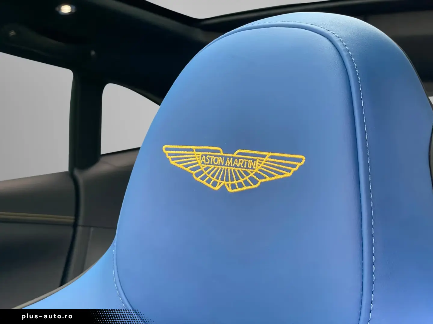 Aston Martin DBX 707