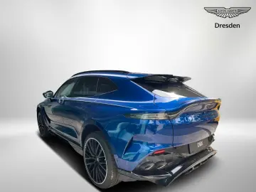 Aston Martin DBX 707