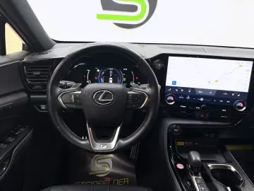 LEXUS NX 450 h  E-Four F SPORT  HUD MATRIX