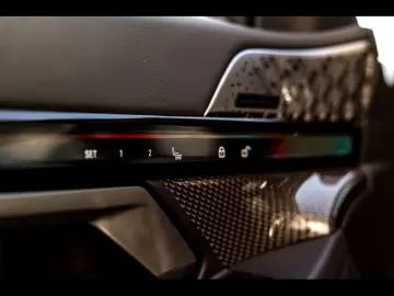 BMW M5 TOURING INDIVIDUAL AKRA KERAMIK WARRANTY 2 29