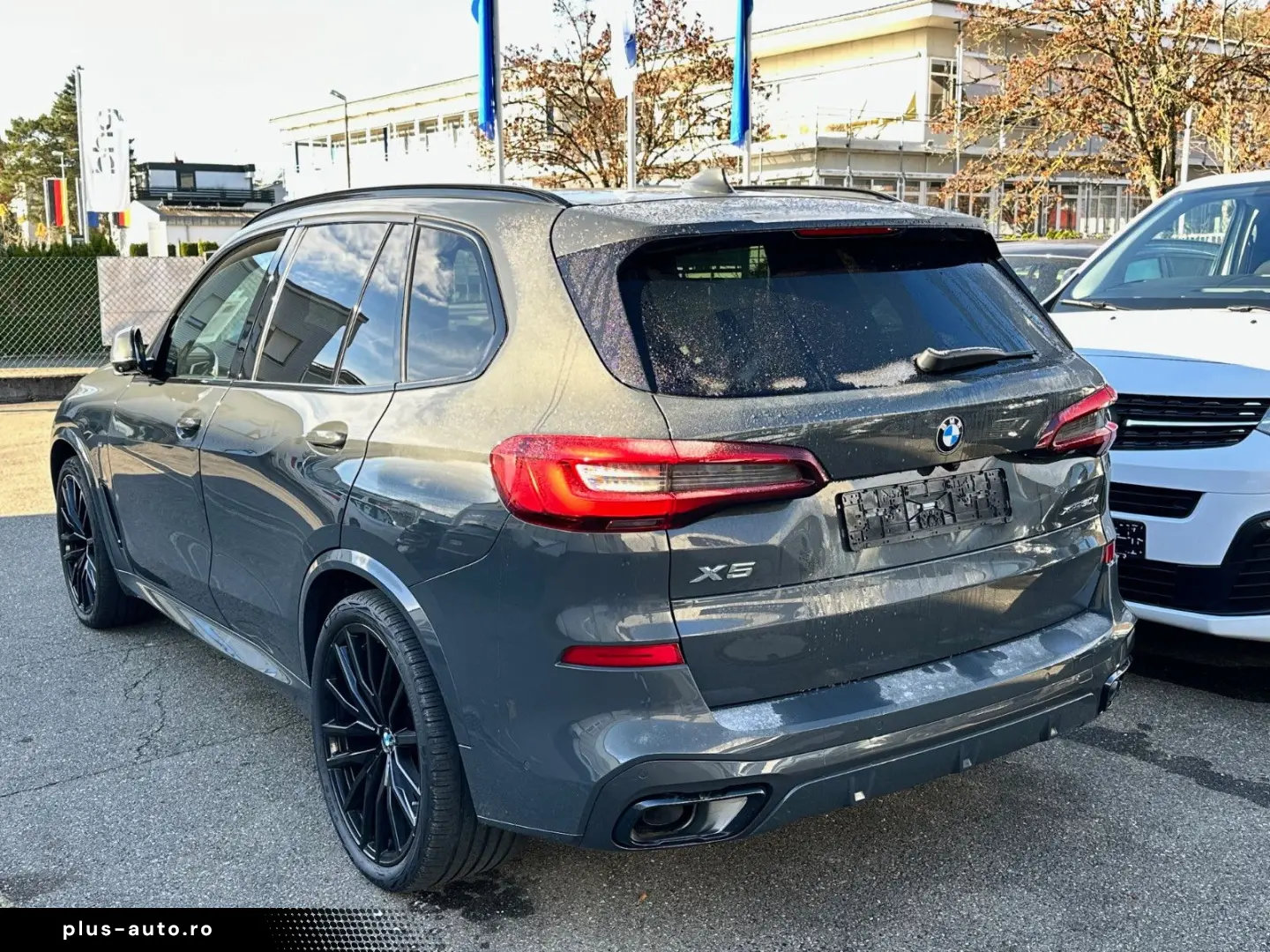 BMW X5 xDrive30d M Sport Individual Leder weiß