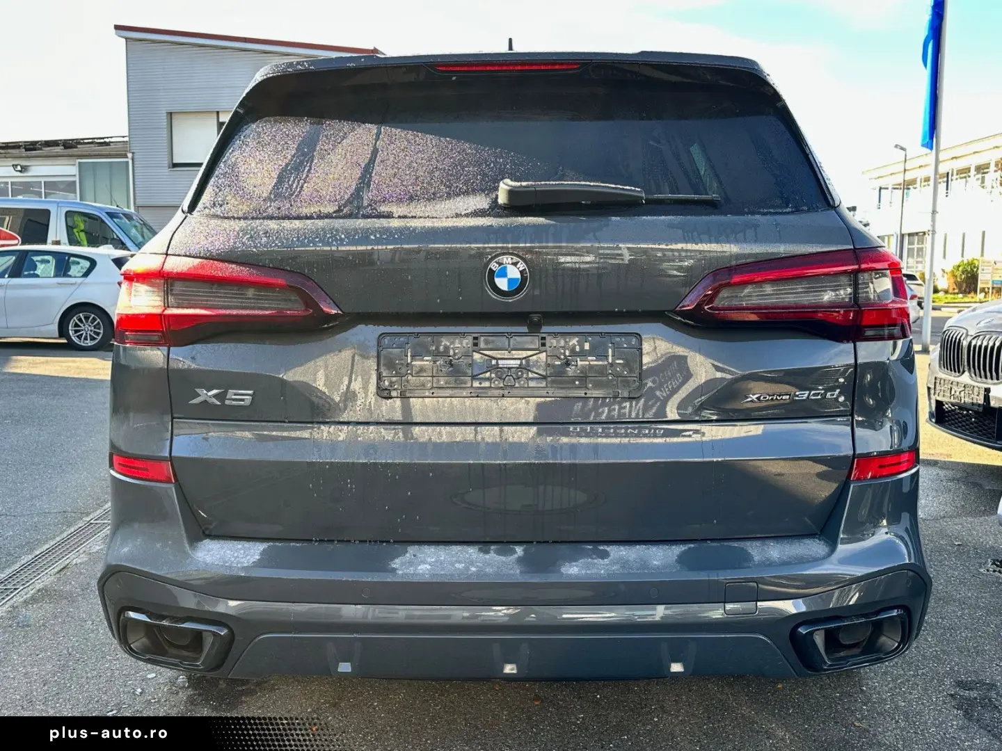 BMW X5 xDrive30d M Sport Individual Leder weiß