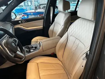 BMW X5 xDrive30d M Sport Individual Leder weiß