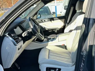 BMW X5 xDrive30d M Sport Individual Leder weiß