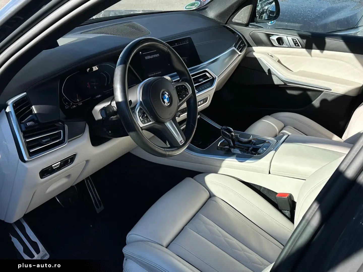 BMW X5 xDrive30d M Sport Individual Leder weiß