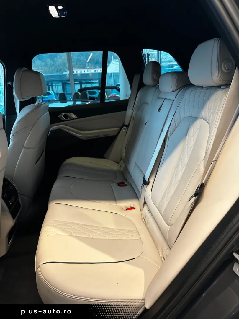 BMW X5 xDrive30d M Sport Individual Leder weiß