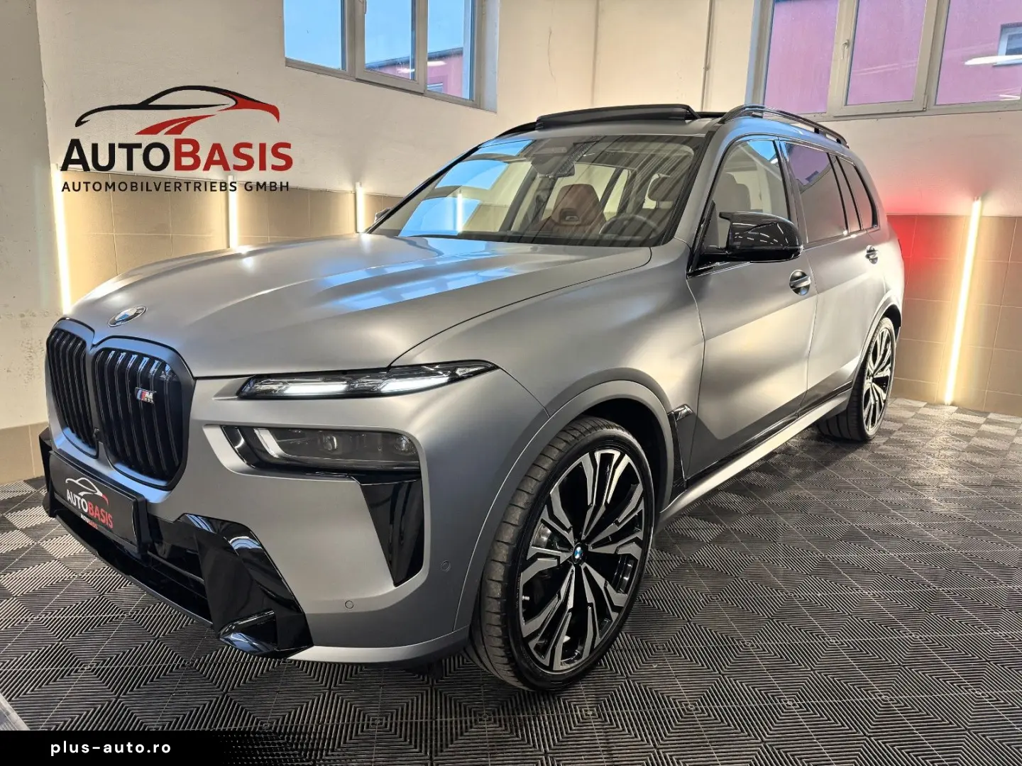 BMW X7 M60i Individual Carbon 7-Sitzer B&W Massage