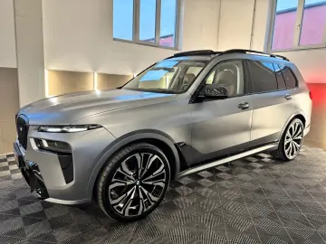 BMW X7 M60i Individual Carbon 7-Sitzer B&W Massage