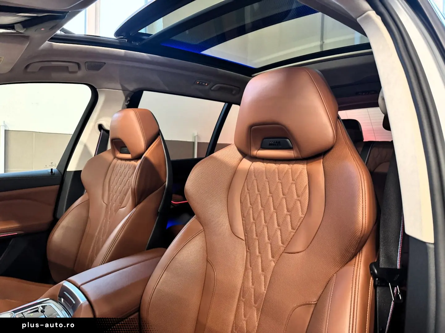 BMW X7 M60i Individual Carbon 7-Sitzer B&W Massage