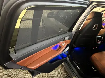 BMW X7 M60i Individual Carbon 7-Sitzer B&W Massage