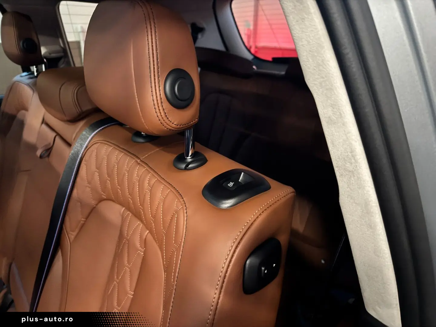 BMW X7 M60i Individual Carbon 7-Sitzer B&W Massage