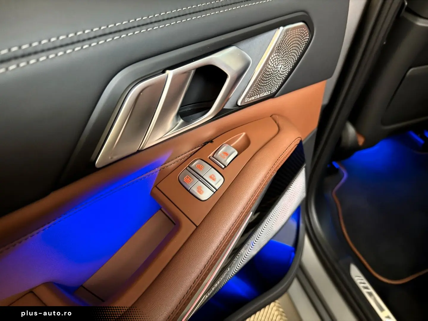 BMW X7 M60i Individual Carbon 7-Sitzer B&W Massage