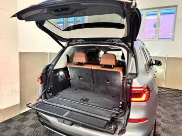 BMW X7 M60i Individual Carbon 7-Sitzer B&W Massage