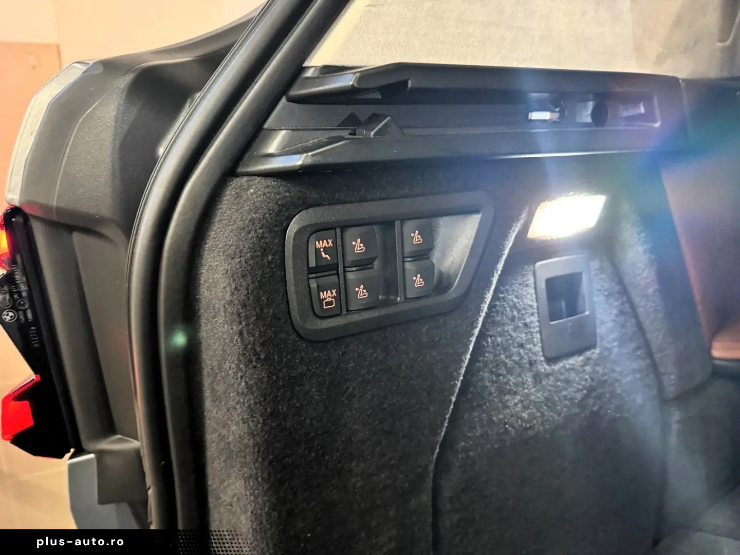 BMW X7 M60i Individual Carbon 7-Sitzer B&W Massage