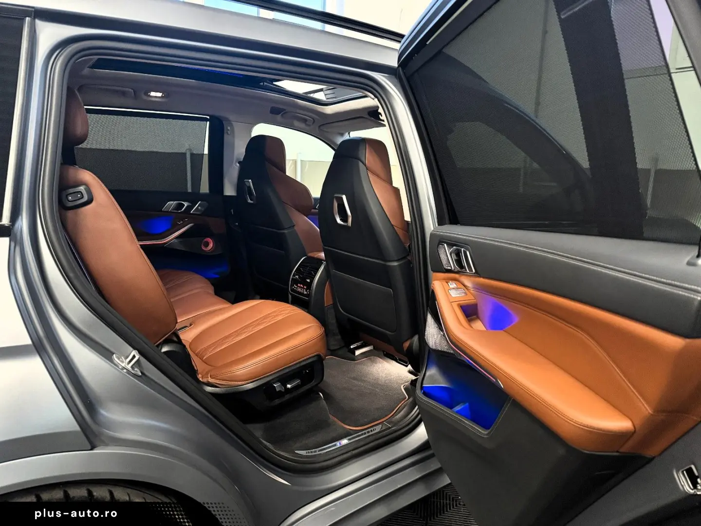 BMW X7 M60i Individual Carbon 7-Sitzer B&W Massage