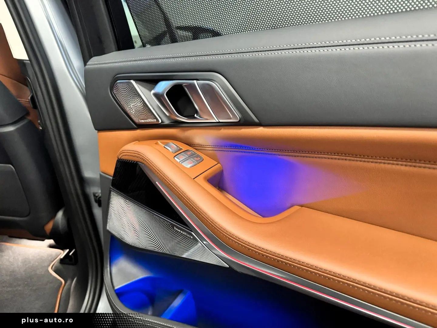 BMW X7 M60i Individual Carbon 7-Sitzer B&W Massage