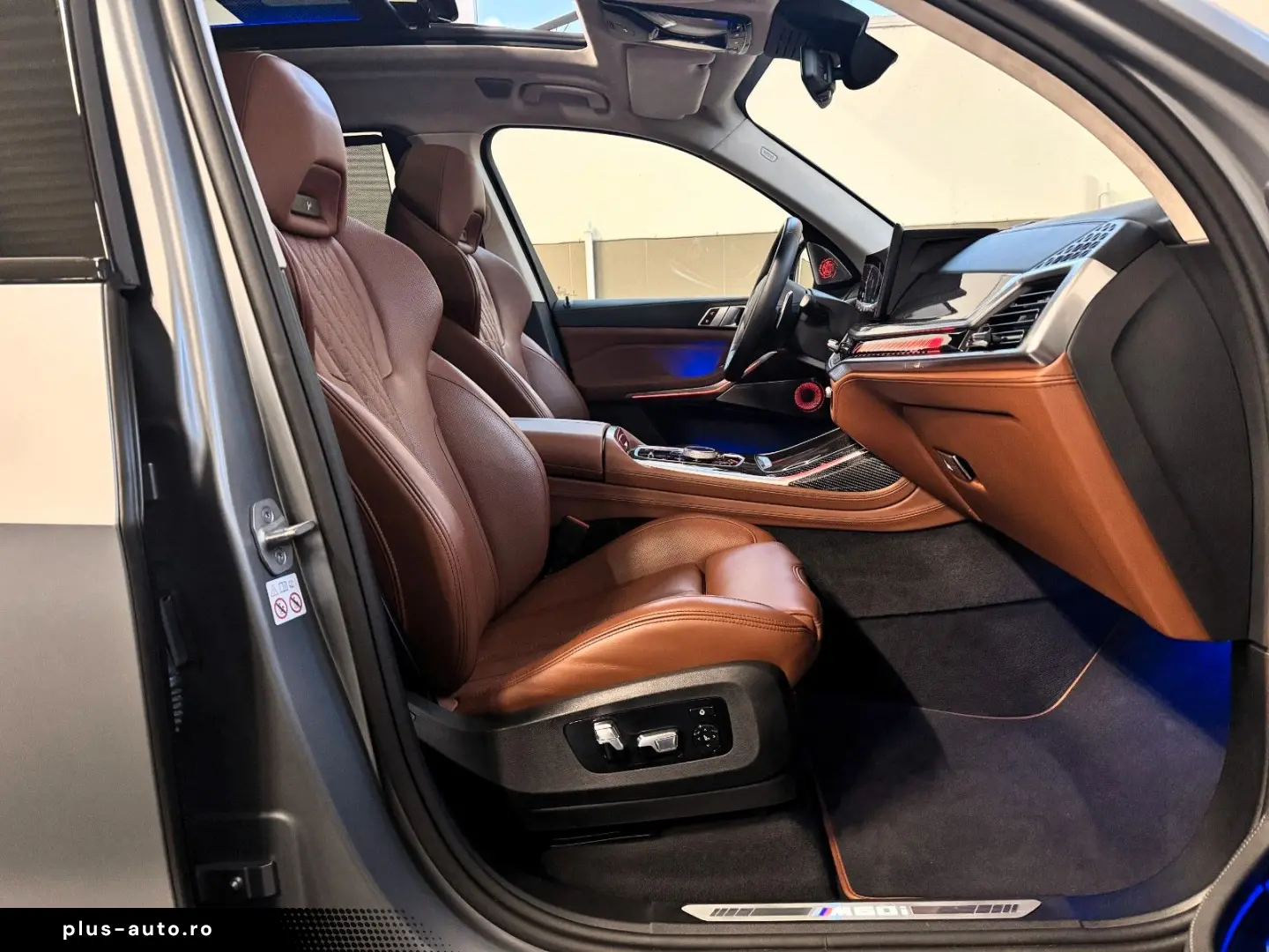 BMW X7 M60i Individual Carbon 7-Sitzer B&W Massage