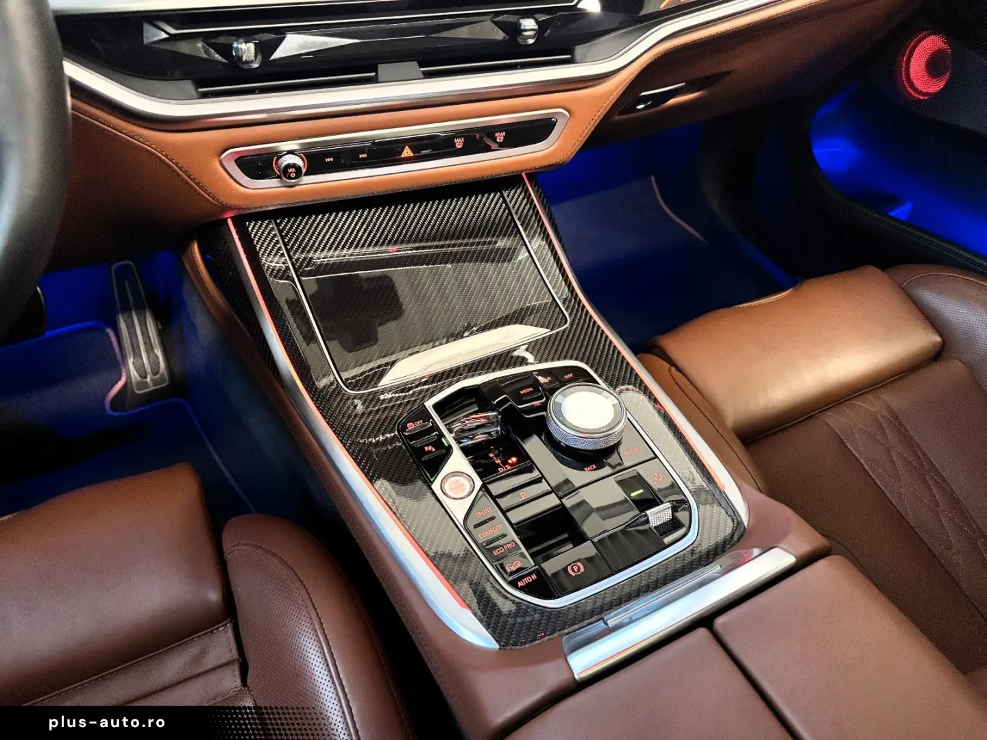 BMW X7 M60i Individual Carbon 7-Sitzer B&W Massage