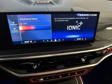 BMW X7 M60i Individual Carbon 7-Sitzer B&W Massage