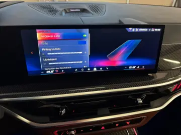 BMW X7 M60i Individual Carbon 7-Sitzer B&W Massage