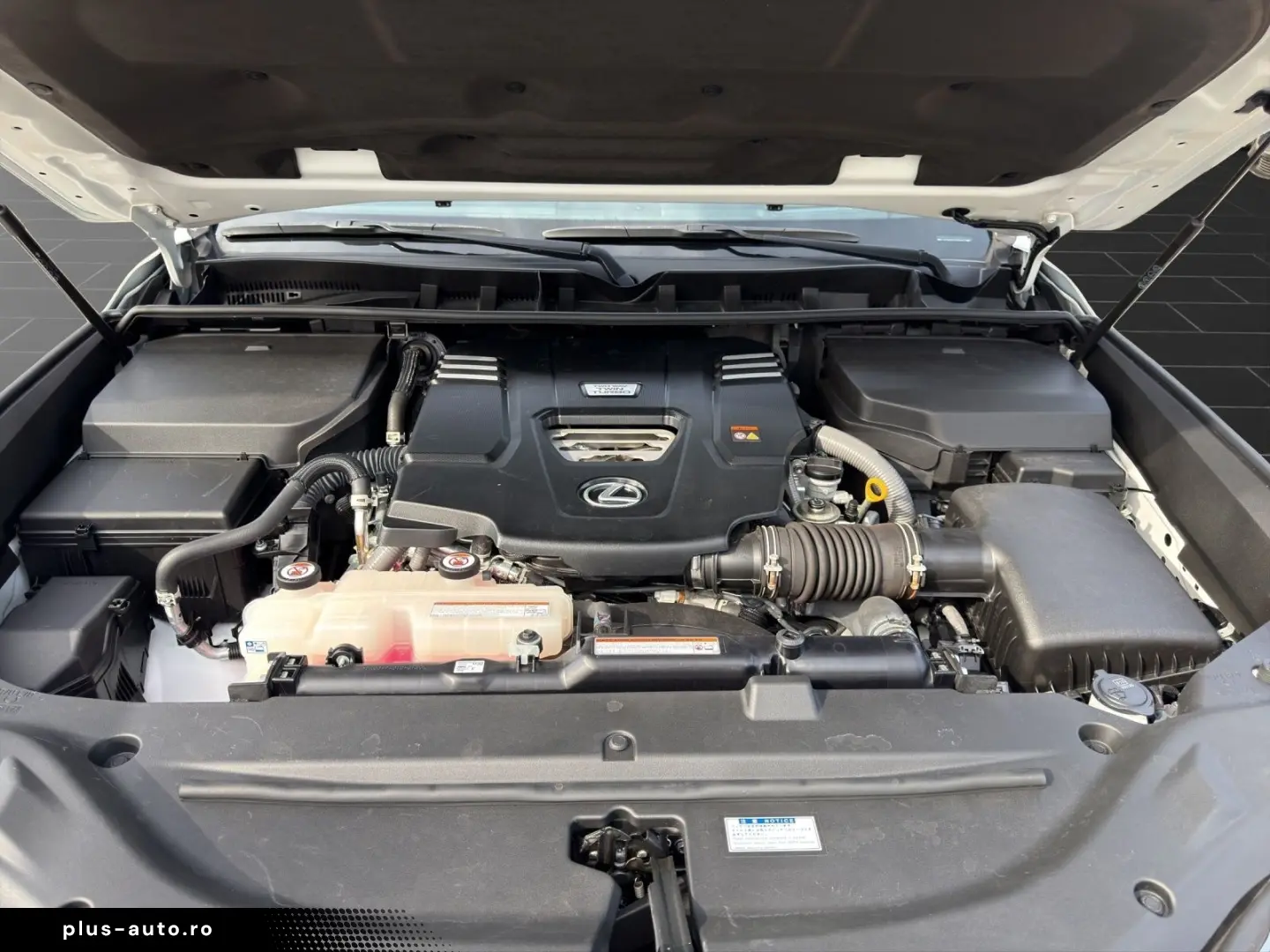 LEXUS LX 500 D Luxury Mark Levinson Full Options