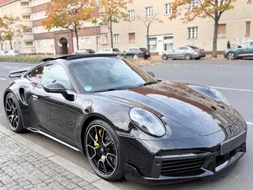 PORSCHE 992 911 TURBO S  MATRIX LED S-BELÜFT BURMESTER