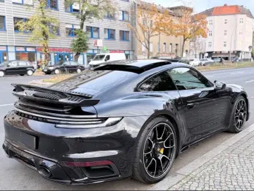 PORSCHE 992 911 TURBO S  MATRIX LED S-BELÜFT BURMESTER