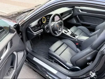 PORSCHE 992 911 TURBO S  MATRIX LED S-BELÜFT BURMESTER