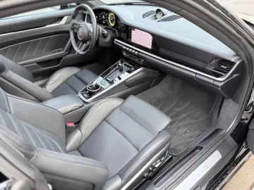 PORSCHE 992 911 TURBO S  MATRIX LED S-BELÜFT BURMESTER