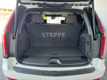 CADILLAC Escalade 6.2 V8 Sport Platinum EU-Navi Luftfed.