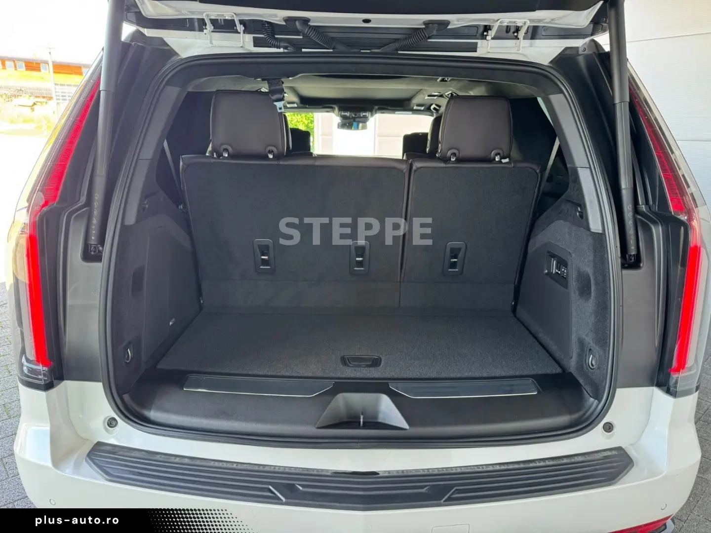 CADILLAC Escalade 6.2 V8 Sport Platinum EU-Navi Luftfed.