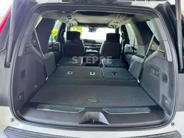 CADILLAC Escalade 6.2 V8 Sport Platinum EU-Navi Luftfed.