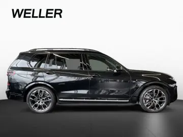 BMW X7 xDr40i M Sport ExDrive StHz SkyL AHK Massage