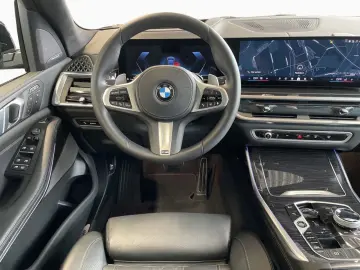 BMW X7 xDr40i M Sport ExDrive StHz SkyL AHK Massage