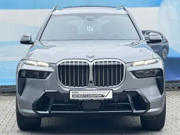 BMW X7 xDrive40i M Sport AHK P-SKY 6-Sitze StHzg h&k