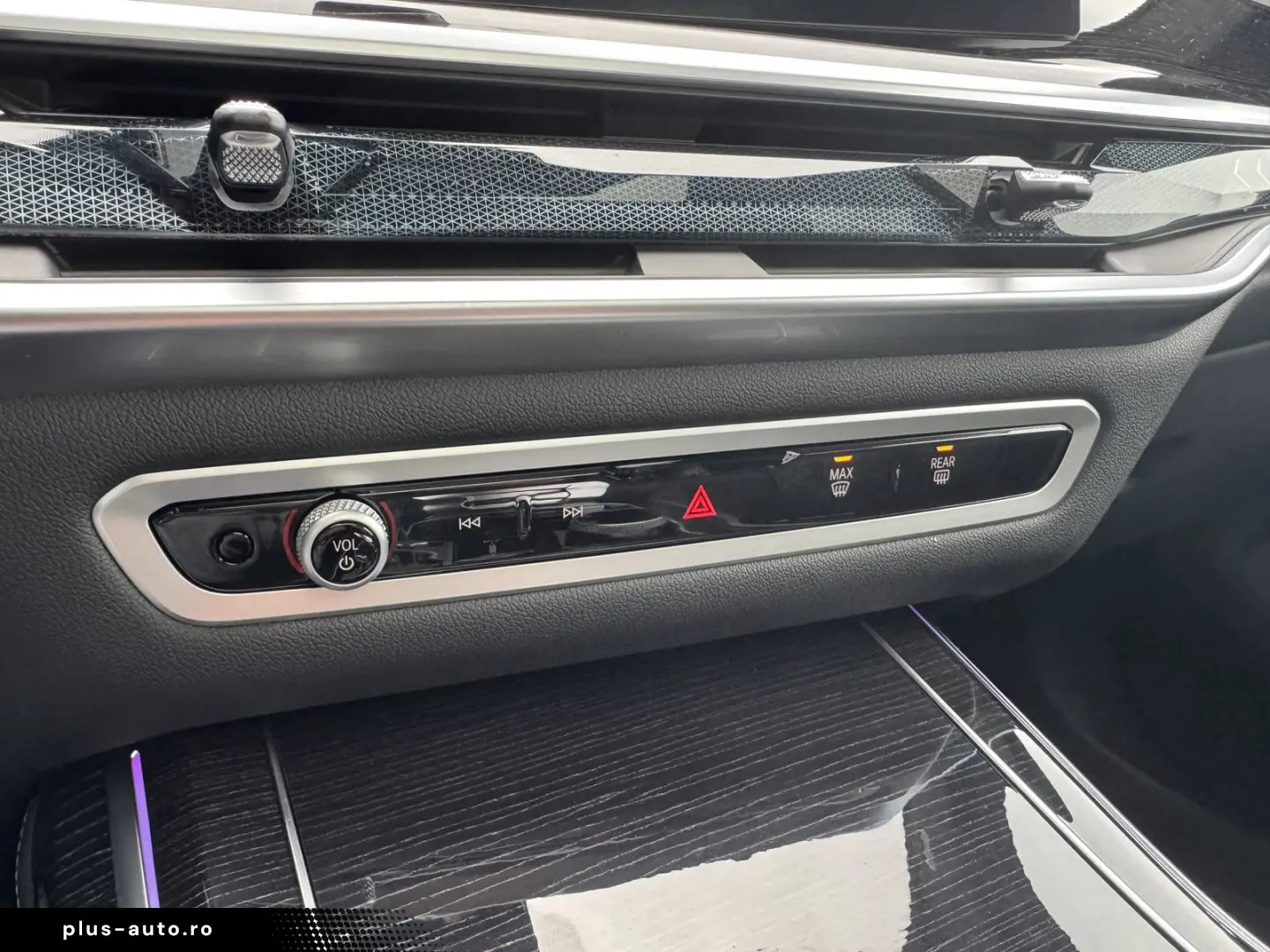 BMW X7 xDrive40i M Sport AHK P-SKY 6-Sitze StHzg h&k