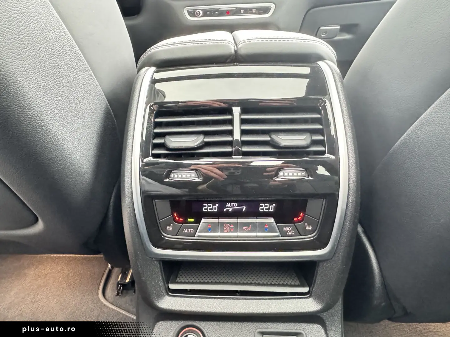 BMW X7 xDrive40i M Sport AHK P-SKY 6-Sitze StHzg h&k